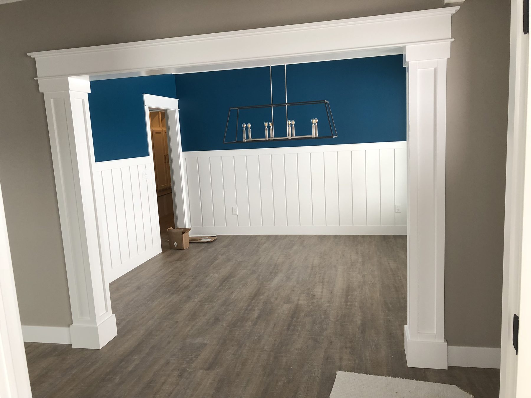 Dining room wainscoting and column trim details